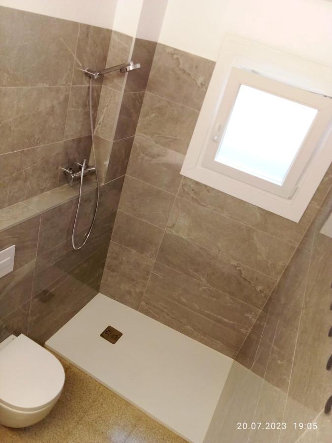 2 Bedroom Large Modern Apartment In Blanes Old Town 50M From The Beach! Exteriör bild