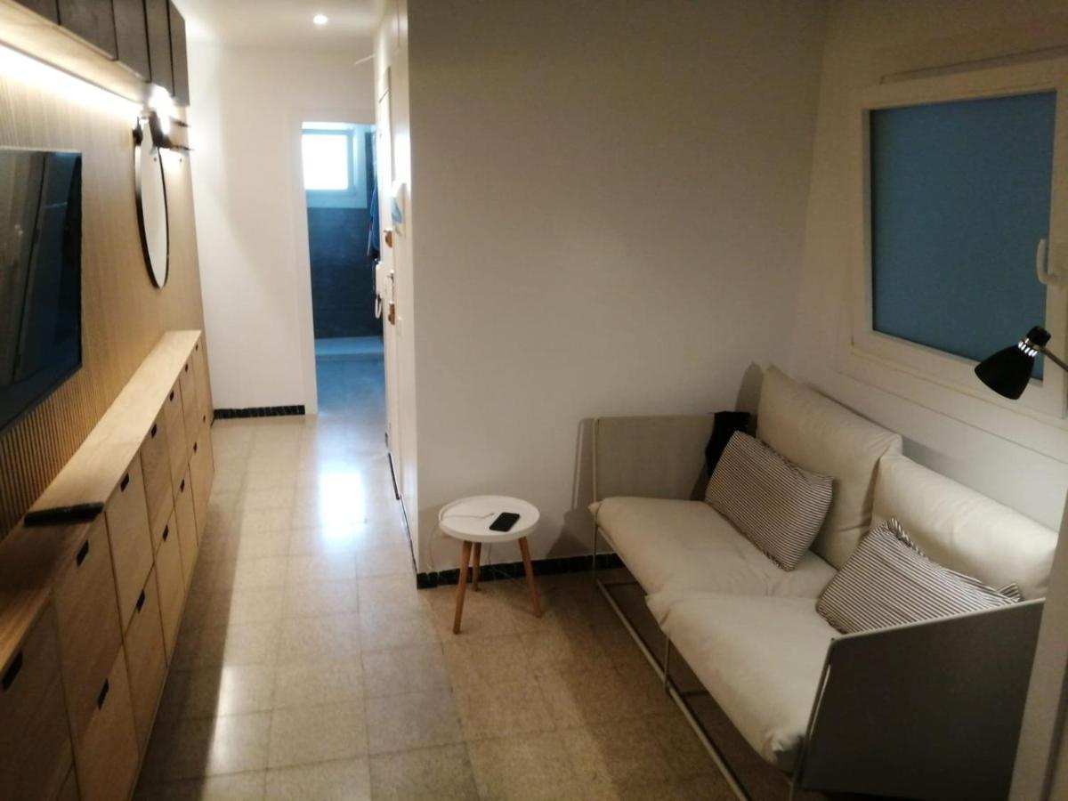 2 Bedroom Large Modern Apartment In Blanes Old Town 50M From The Beach! Exteriör bild